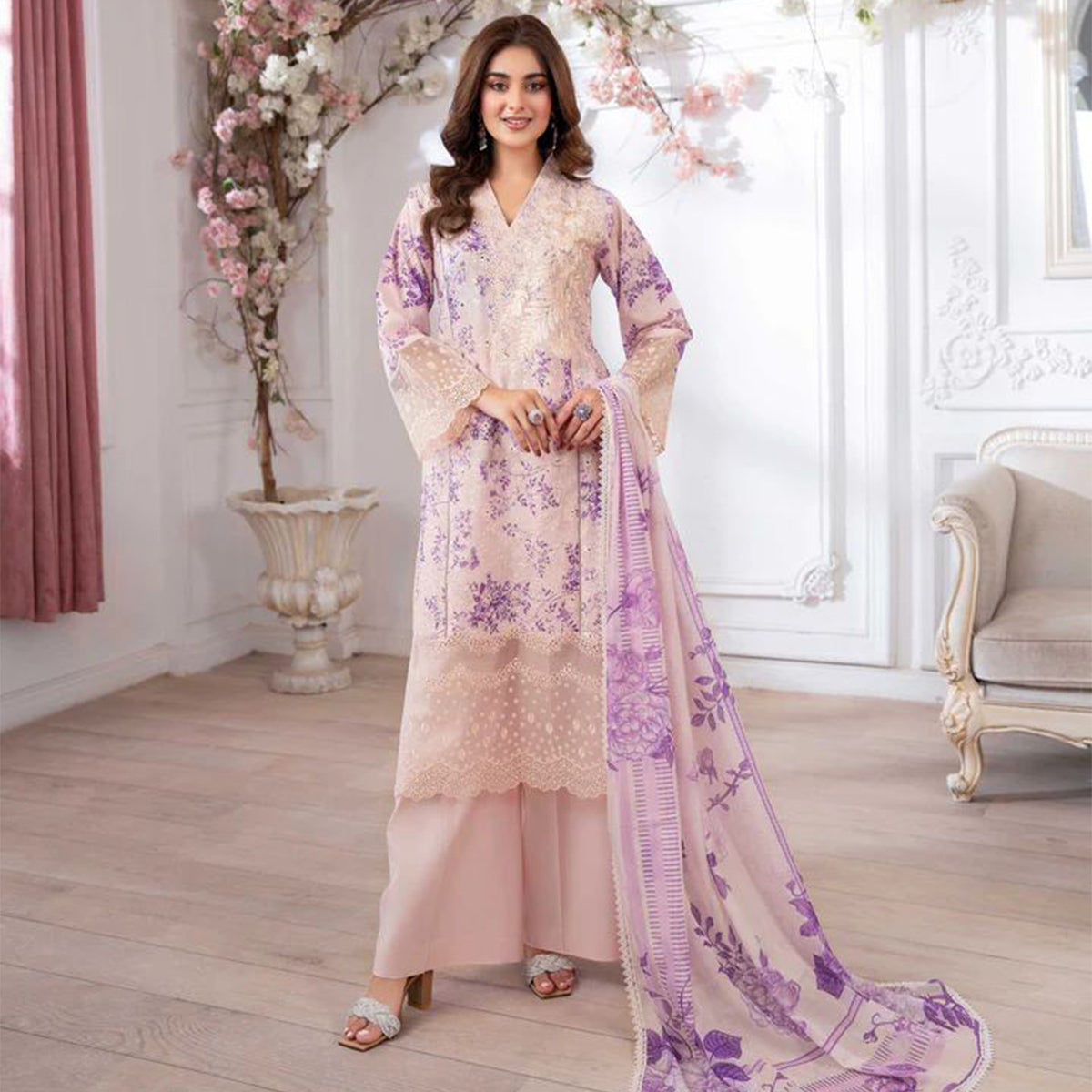 KC 1472 Lavender  mist (lilac floral)