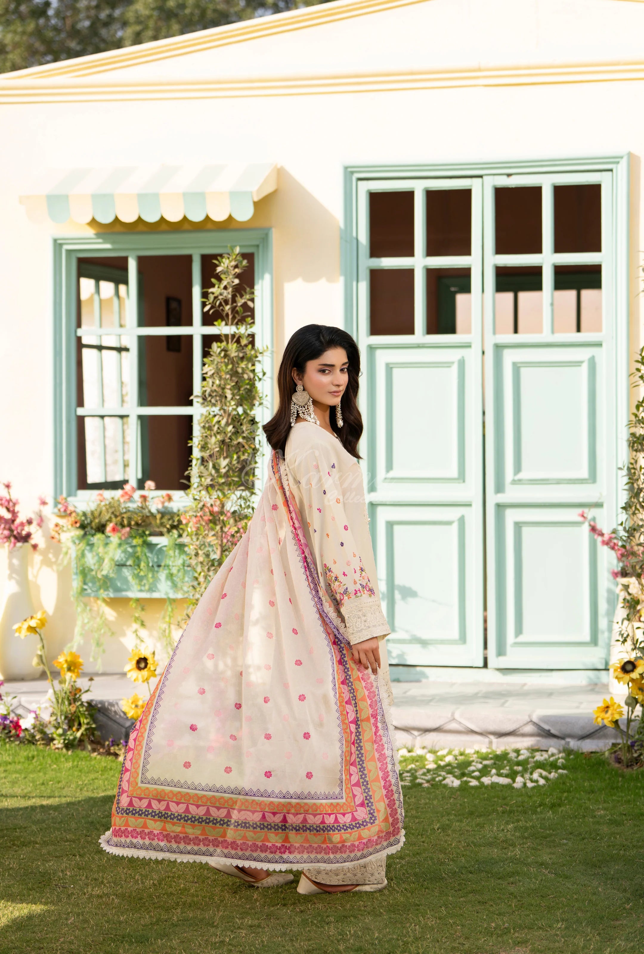 Original karma collection 3pc outfit with embroidery farshi Shalwar ANTIQUE PEARL
KC-1556