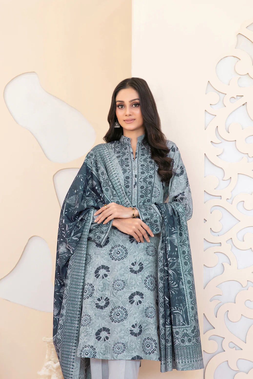 3pc baby blue with navy blue print outfit