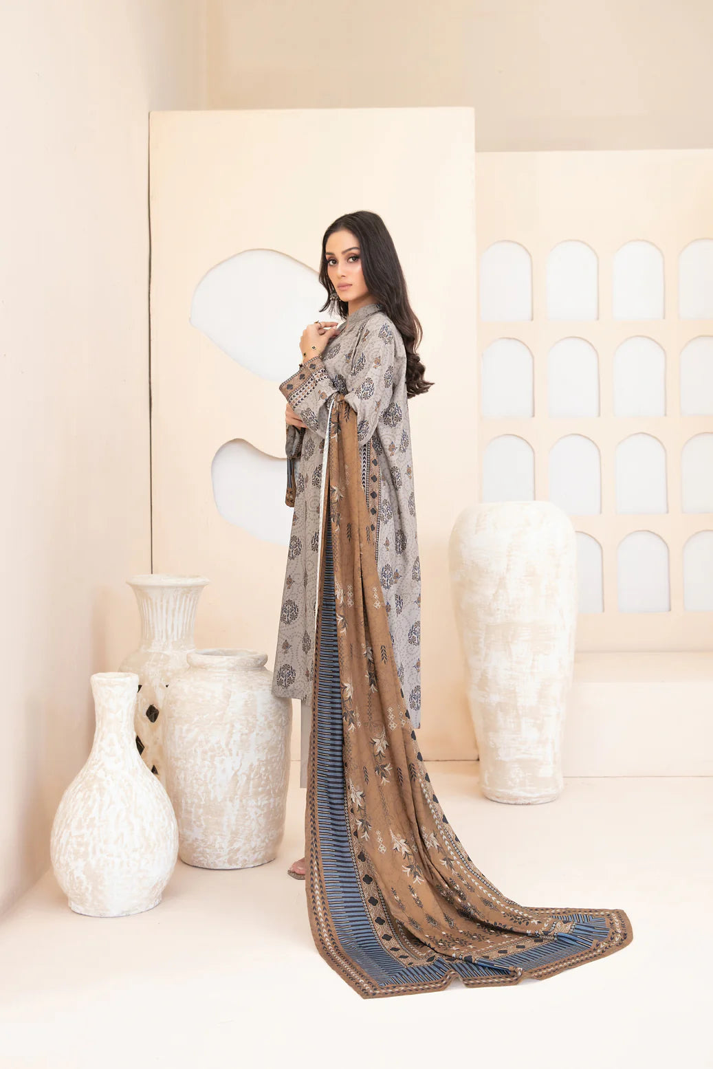 3pc light grey with blue print and contrast brown shawl